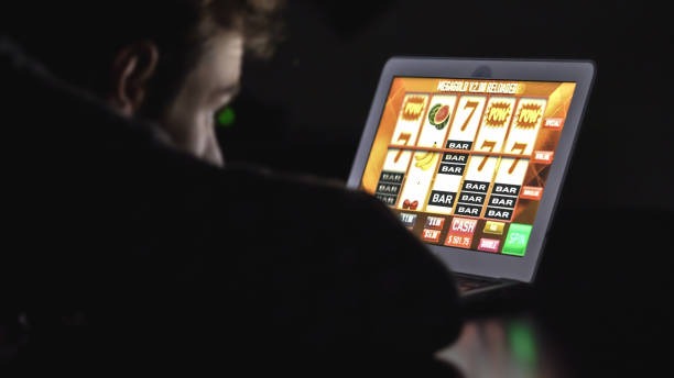juno4d payment options screen showing DANA, OVO, GoPay, ShopeePay, LinkAja, QRIS, and bank virtual accounts